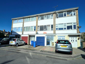 Property to let Romney Court, Sittingbourne, ME10 2LH